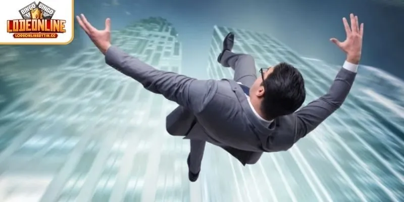 Ý nghĩa của giấc mơ thấy mình rơi từ trên cao xuống